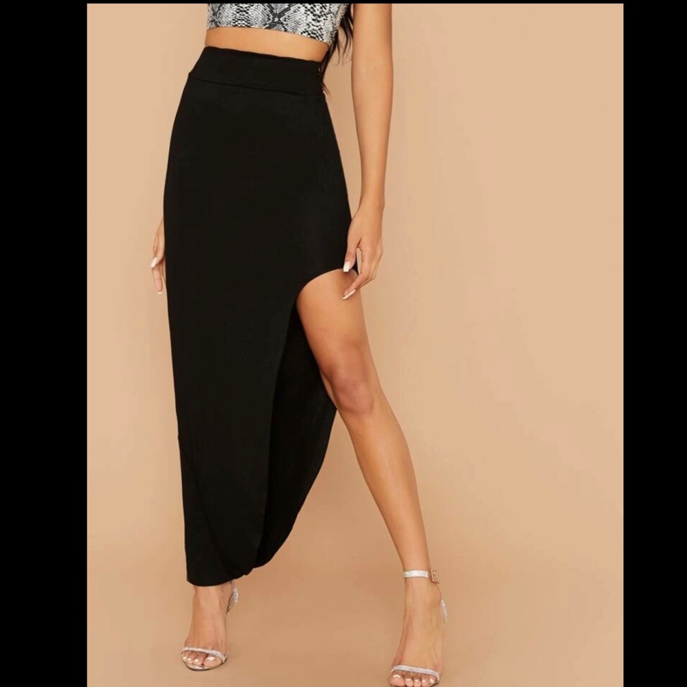 High waist asymmetrical hem skirt